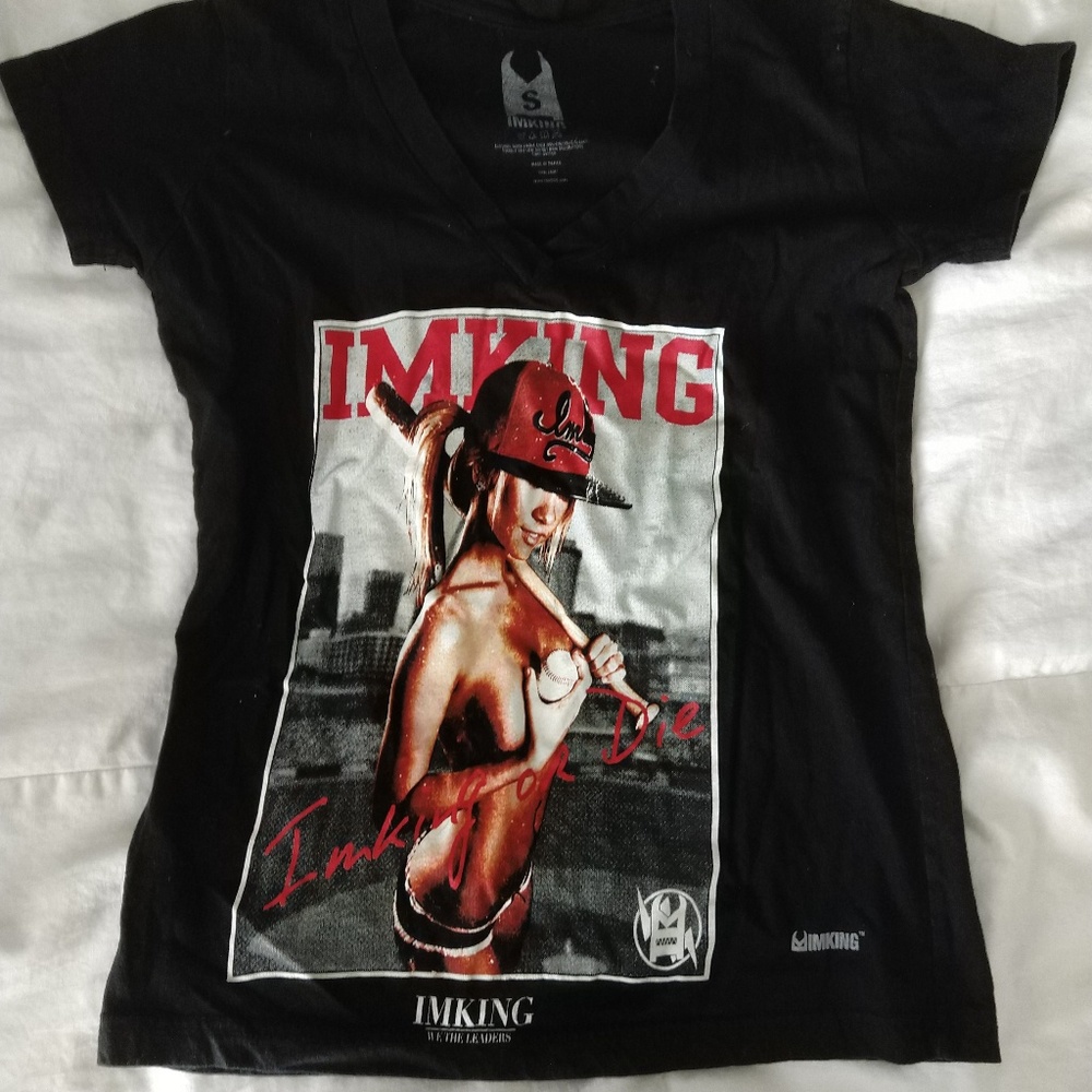 IMking graphic vneck